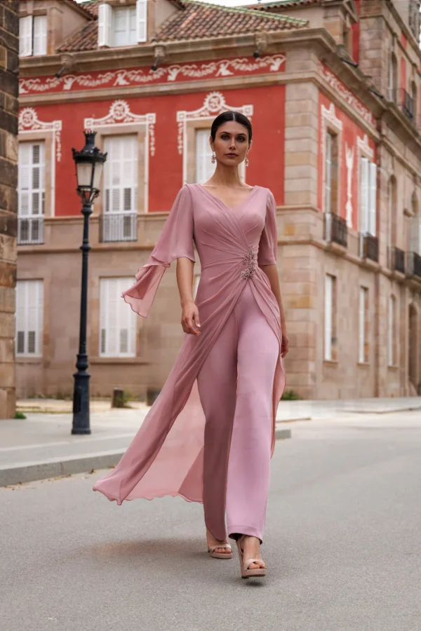 Combinaison habillée en mousseline rose poudré à strass, vue de face - CO8017 Ellebeline