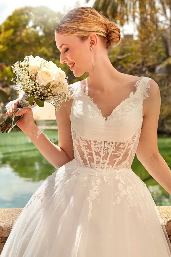 Robe de mariée princesse en tulle à corset transparent et bretelles en dentelle, EB0191 Ellebeline