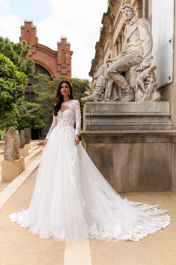 Robe de mariée princesse en tulle à manches longues en dentelle avec boléro BL8023, EB0262 Ellebeline