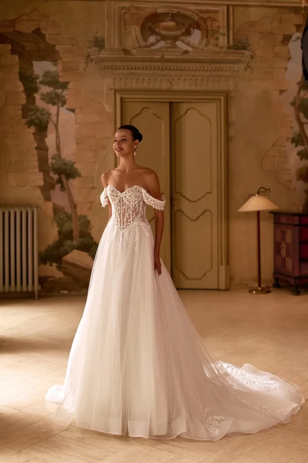 Robe de mariée princesse en tulle à épaules dénudées et bustier corset, EB0343 Ellebeline