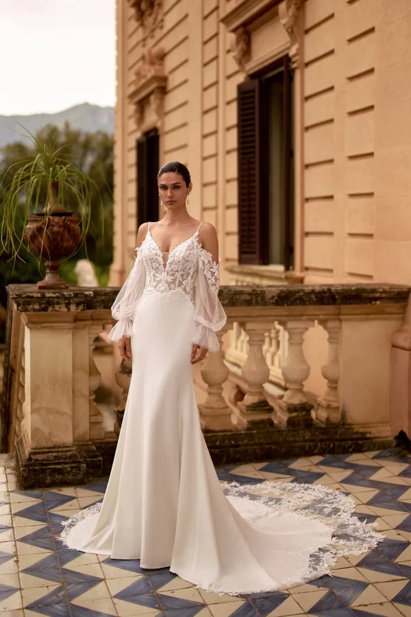 Robe de mariée sirène en crêpe à manches bouffantes en dentelle et fines bretelles, EB0358 Ellebeline