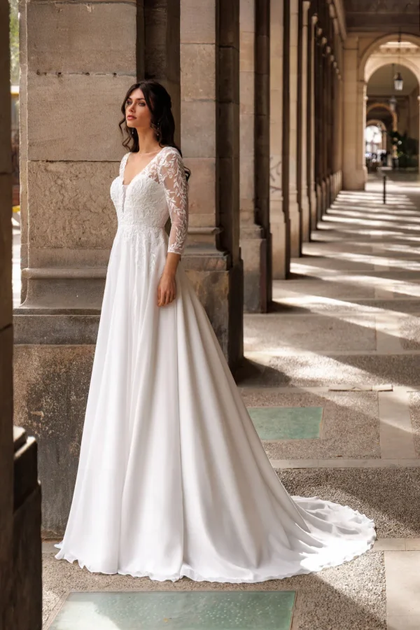 Robe de mariée trapèze en mousseline à manches en dentelle feuillage, EB0217 Ellebeline