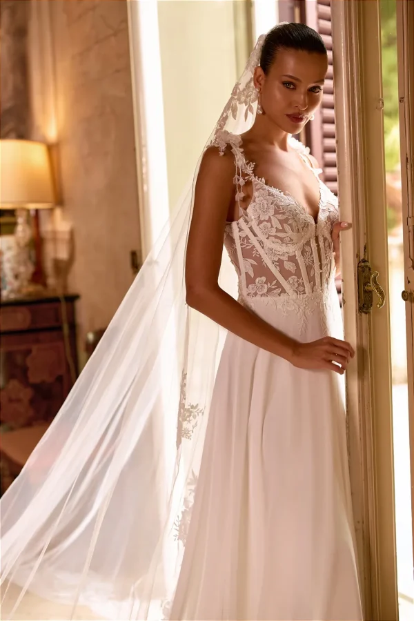 Voile 007 et corset à fleurs 3D d'une robe de mariée trapèze en mousseline