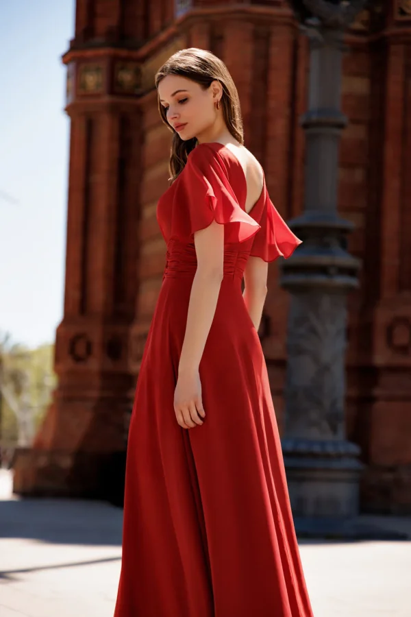 Robe de soirée longue en mousseline rouge à col en V, détail du dos - RL8422 Ellebeline