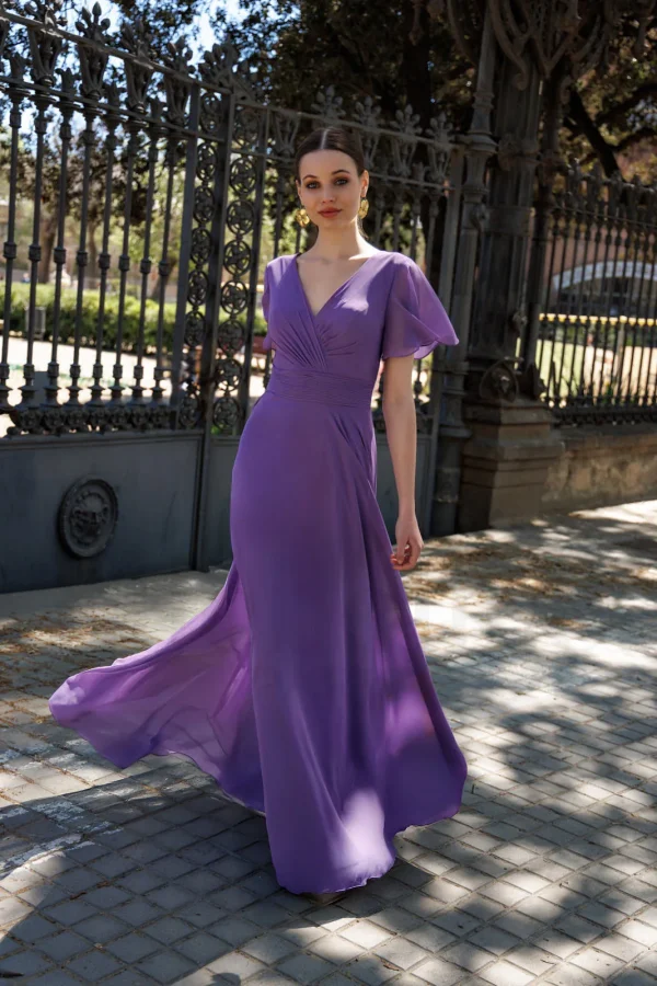 Robe de soirée longue en mousseline mauve à col en V, vue de face - RL8425 Ellebeline