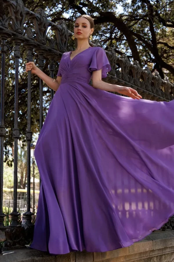 Robe de soirée longue en mousseline mauve à col en V, vue de face - RL8425 Ellebeline