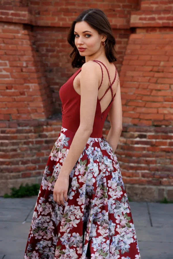 Robe de soirée longue en satin terracotta à dos nu, détail du dos - RL8360 Ellebeline