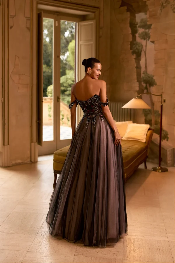 Robe de soirée longue en tulle noir et rose à bustier, vue de dos - RL8441 Ellebeline