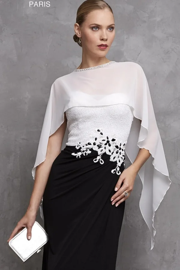 Châle de cérémonie en mousseline blanche CHA8001 porté sur une robe de soirée noir et blanc Ellebeline