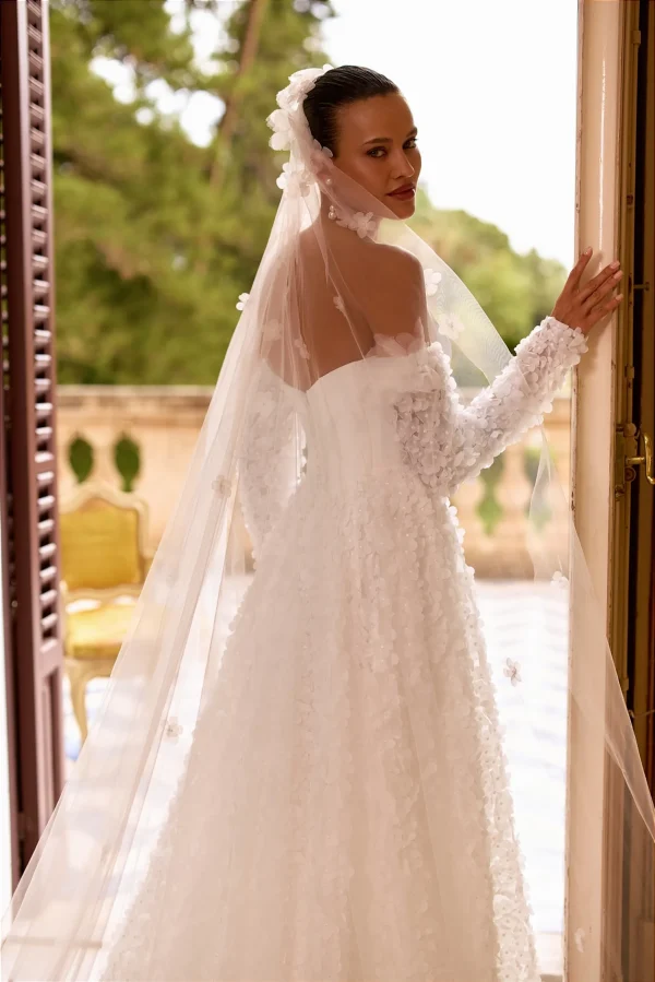 Voile de mariée long en tulle VOILE006 vue de face Ellebeline